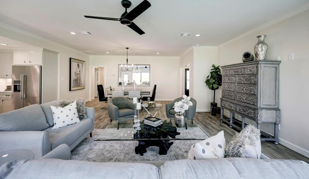 14022 Myrtlea, Houston TX  77079-3207 exterior
