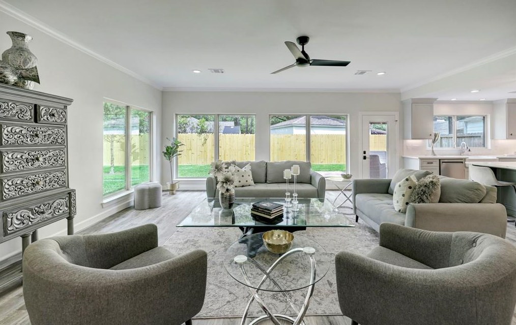 14022 Myrtlea, Houston TX  77079-3207 exterior