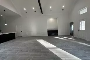 509 Little Spg Ct, Anahuac, TX 77514 - Photo 5