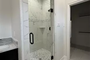 509 Little Spg Ct, Anahuac, TX 77514 - Photo 11