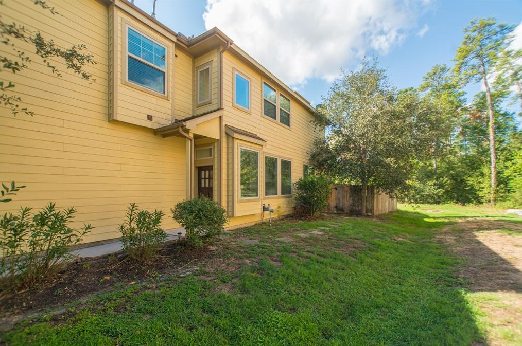 90 Cheswood Manor Dr, Spring TX  77382-5380 exterior