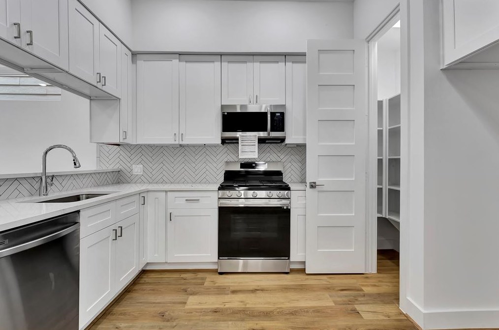 3129 Hadley St, Houston TX  77004-2031 exterior