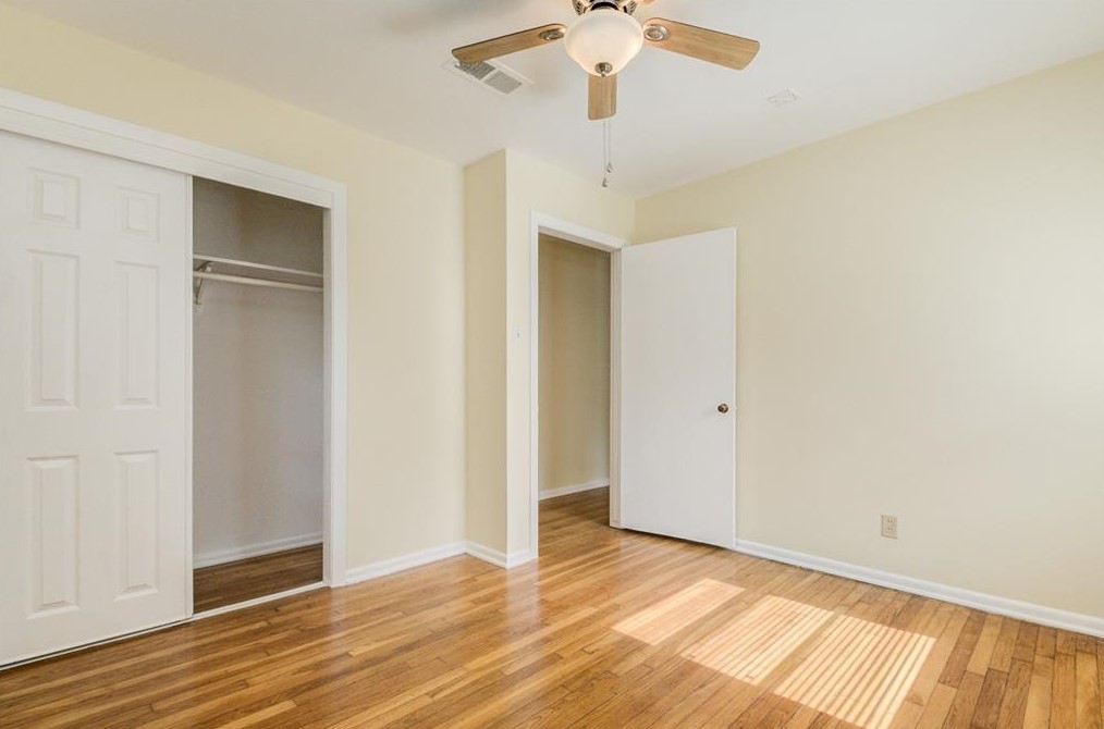 5922 Grape St, Houston TX  77036-7316 exterior