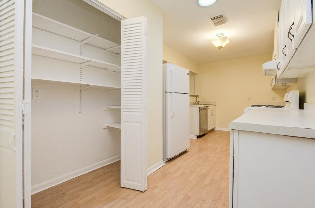 5922 Grape St, Houston TX  77036-7316 exterior