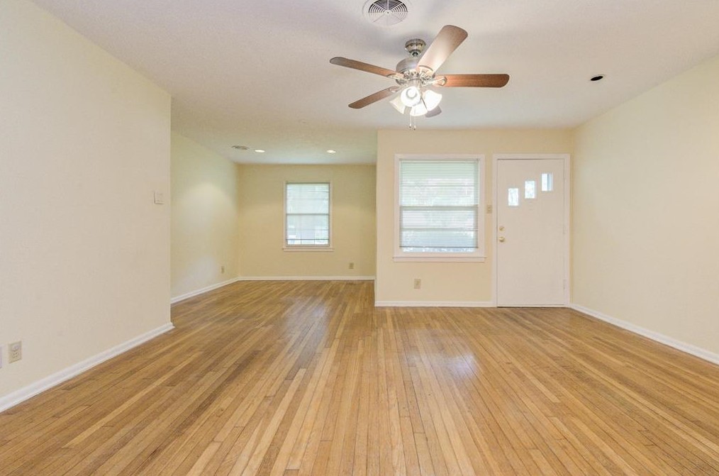 5922 Grape St, Houston TX  77036-7316 exterior