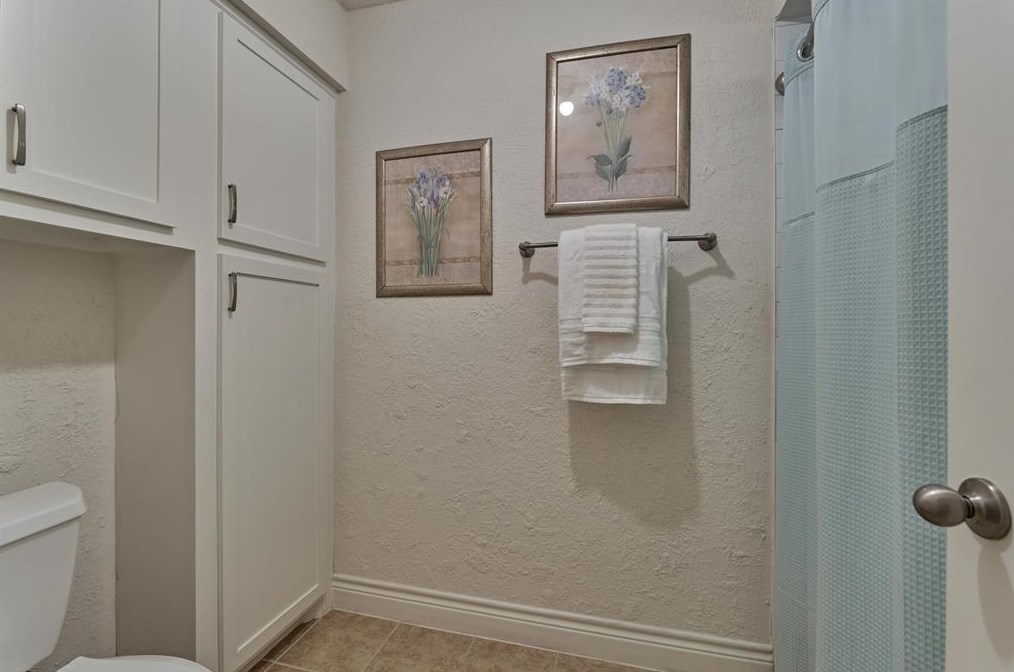 5311 Vlg Spg Dr, Humble TX 77339-1216 exterior