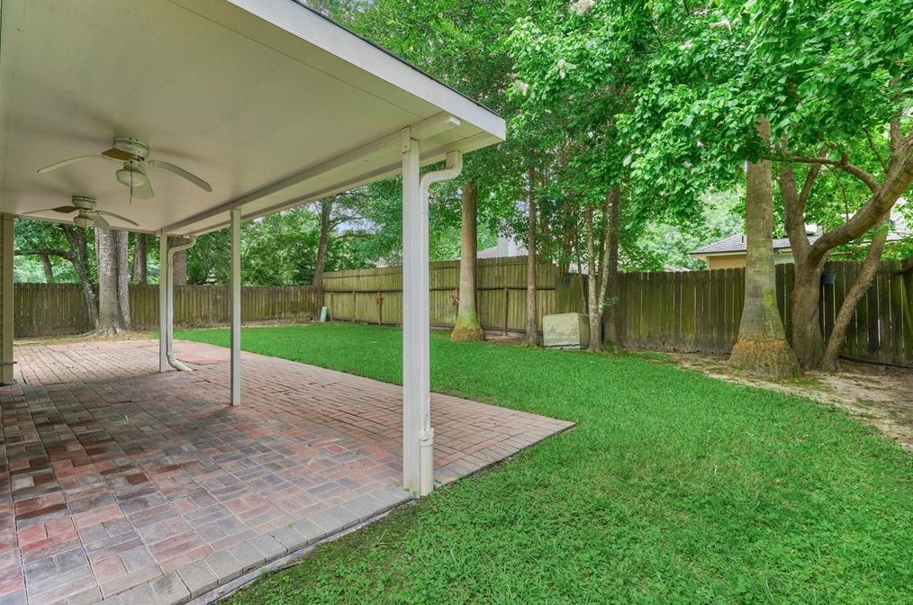 5311 Vlg Spg Dr, Humble TX 77339-1216 exterior