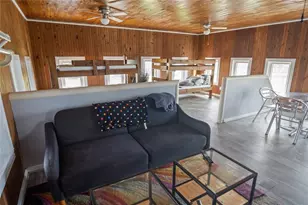 927 W Verdie Dr, Crystal Beach, TX 77650 - Photo 19