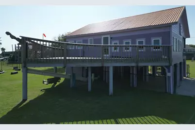 927 W Verdie Drive, Crystal Beach, TX 77650 - Photo 35