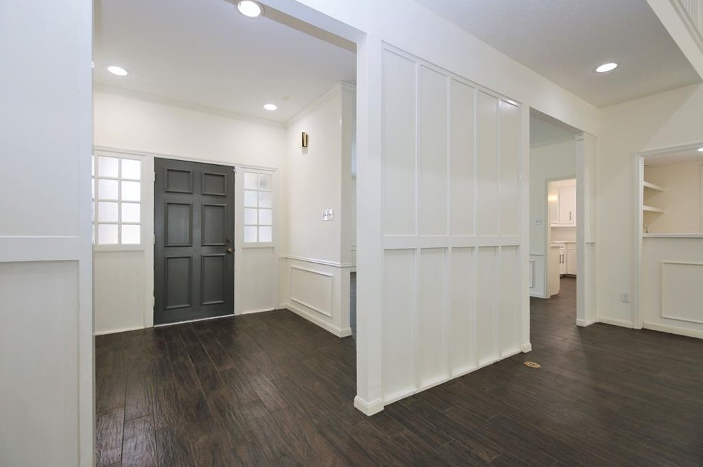 3334 Chris Dr, Houston TX  77063-6230 exterior