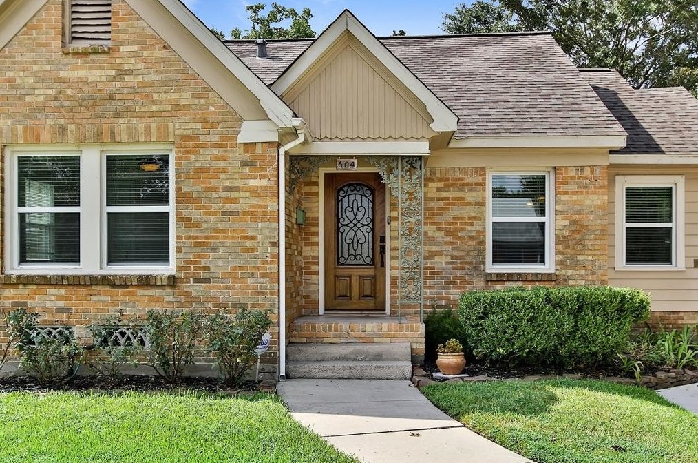 604 Sue St, Houston TX  77009-2756 exterior