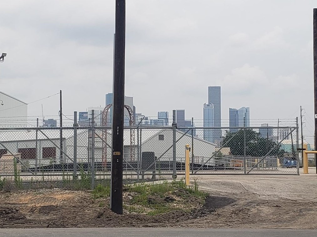 807 Cullen Blvd, Houston TX  77023-1005 exterior