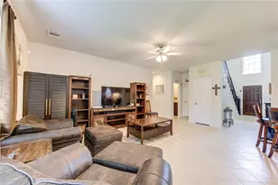 8438 Sunset Isles Dr, Baytown, TX 77521 - Photo 11