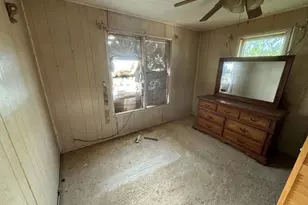 105 E Washington Ave, Electra, TX 76360 - Photo 3