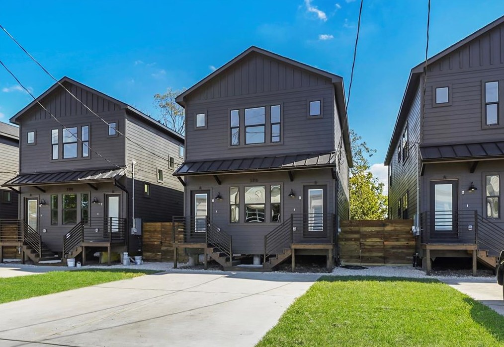 402 37 St, Houston TX  77018-6536 exterior