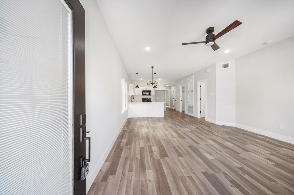 402 37 St, Houston TX  77018-6536 exterior