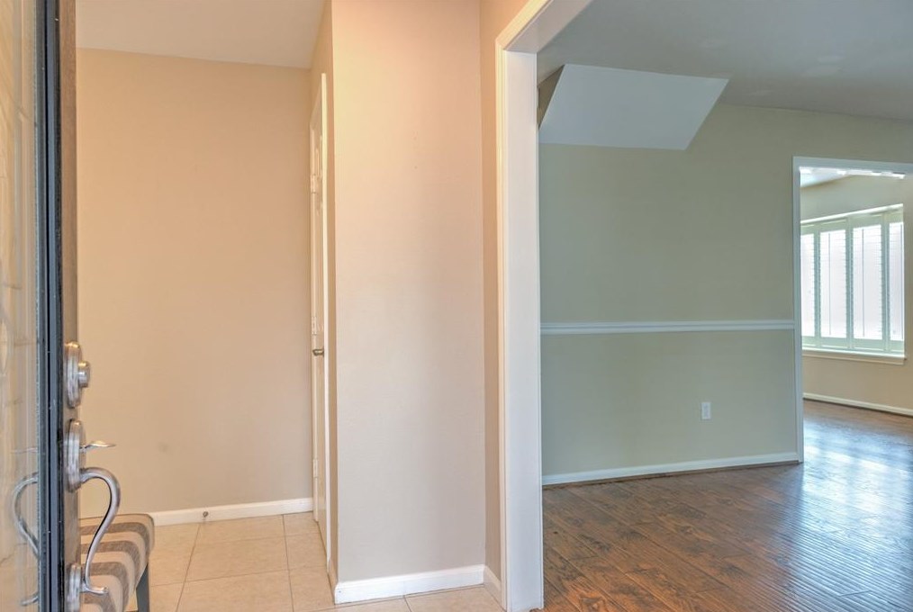 12607 Indian Wl Dr, Houston TX  77066-2307 exterior