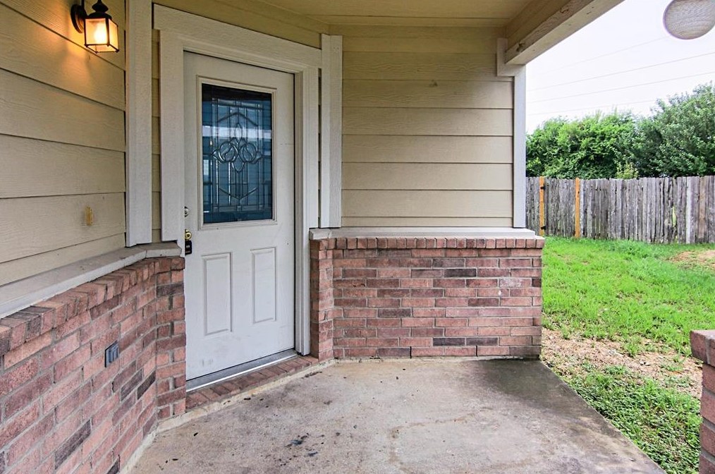 206 Remington Harbor Ct, Houston TX  77073-4444 exterior