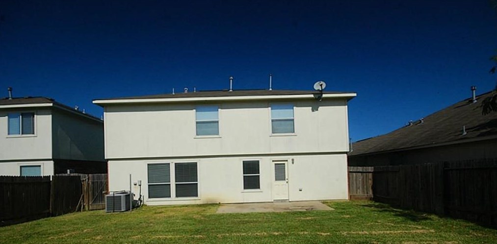10439 Falling Rapids Ct, Houston TX  77070-5579 exterior