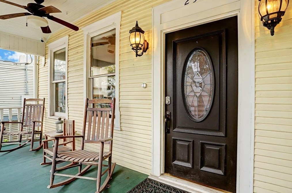 252 Malone St, Houston TX  77007-8155 exterior