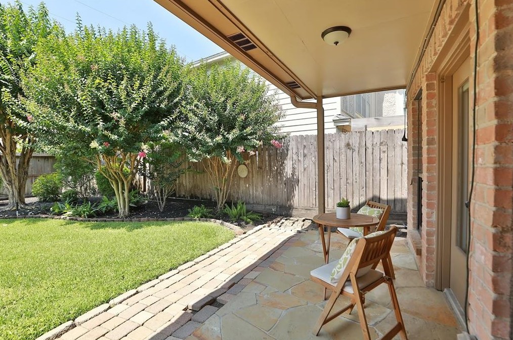 16218 Kempton Park Dr, Spring TX 77379-6798 exterior