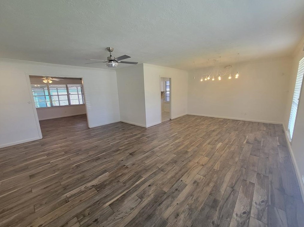 8810 Linkmeadow Ln, Houston TX  77025-3510 exterior