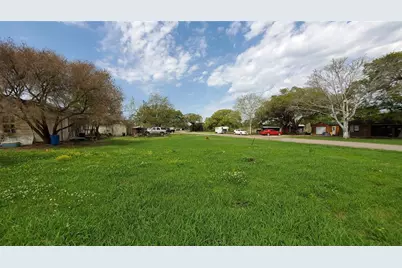 105 Country Oaks Street, Brazoria, TX 77422 - Photo 3