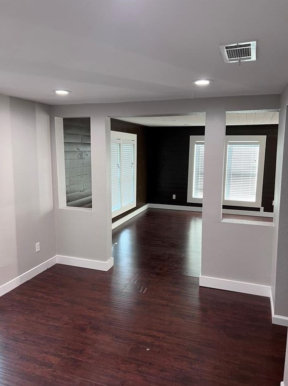 214 San Jacinto Ave, Cleveland TX  77327-3950 exterior