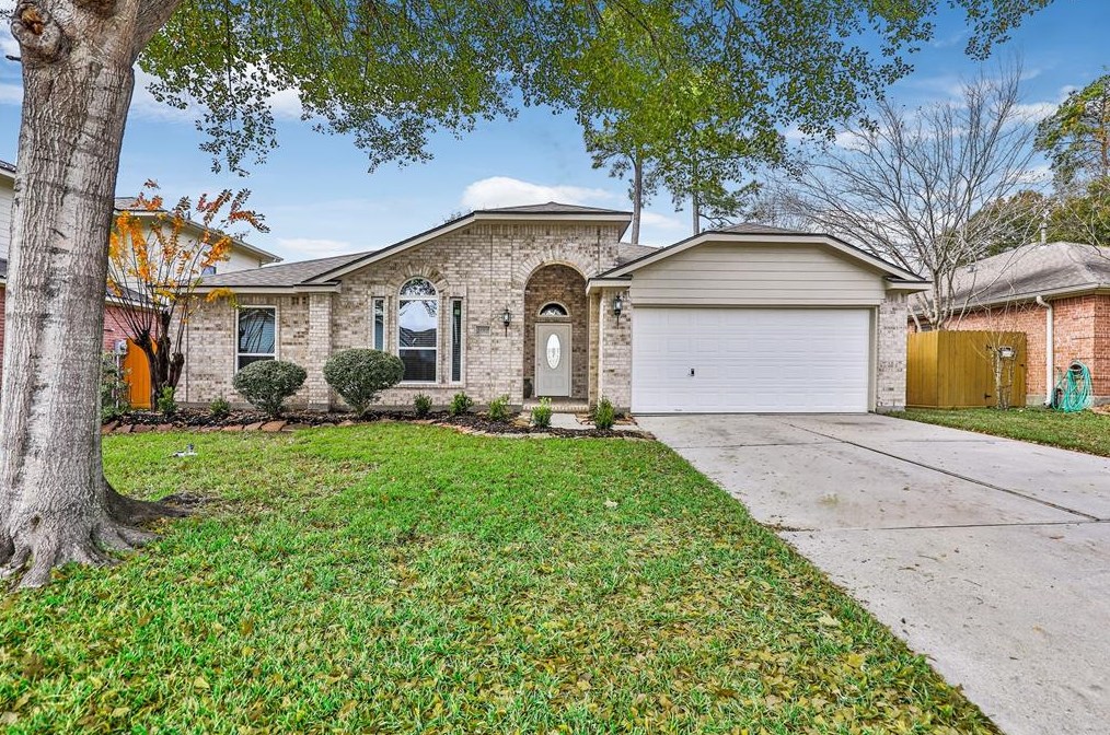 21907 Woodland Heights Ln, Spring TX  77373-4925 exterior