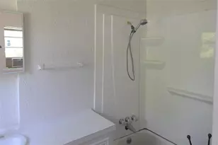 2204 Hwy 3, Dickinson, TX 77539 - Photo 21