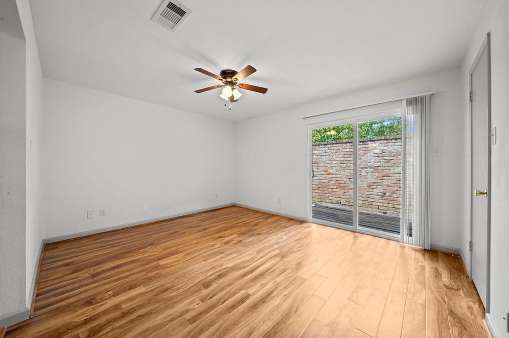 6615 Escondido Dr, Houston TX  77083-1111 exterior
