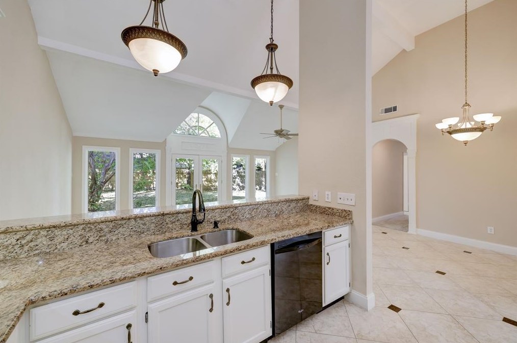 10626 Trading Post Dr, Houston TX  77064-7042 exterior