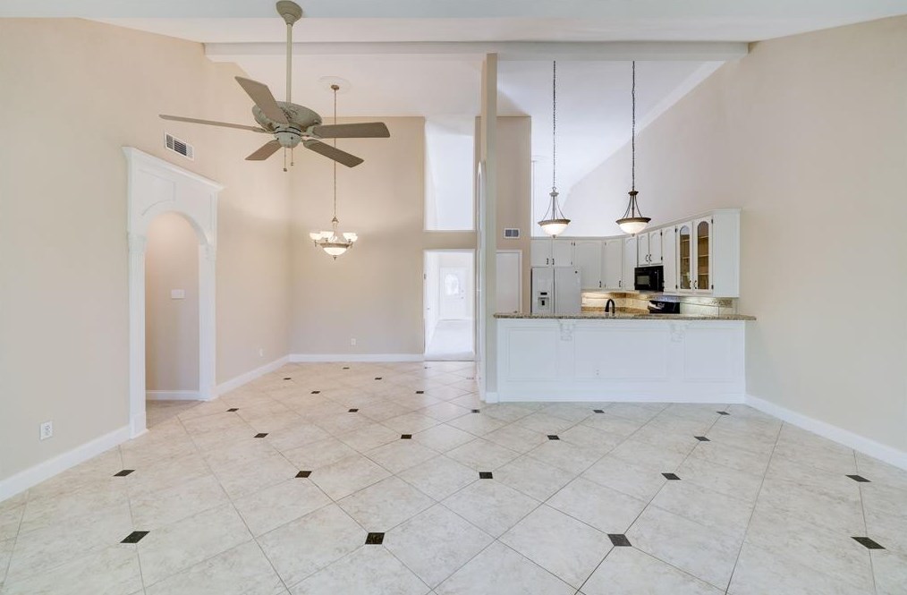 10626 Trading Post Dr, Houston TX  77064-7042 exterior