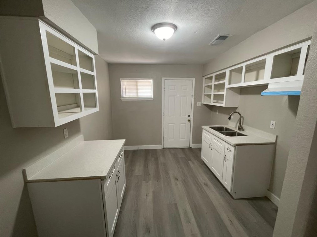7811 Glass St, Houston TX  77016-6244 exterior