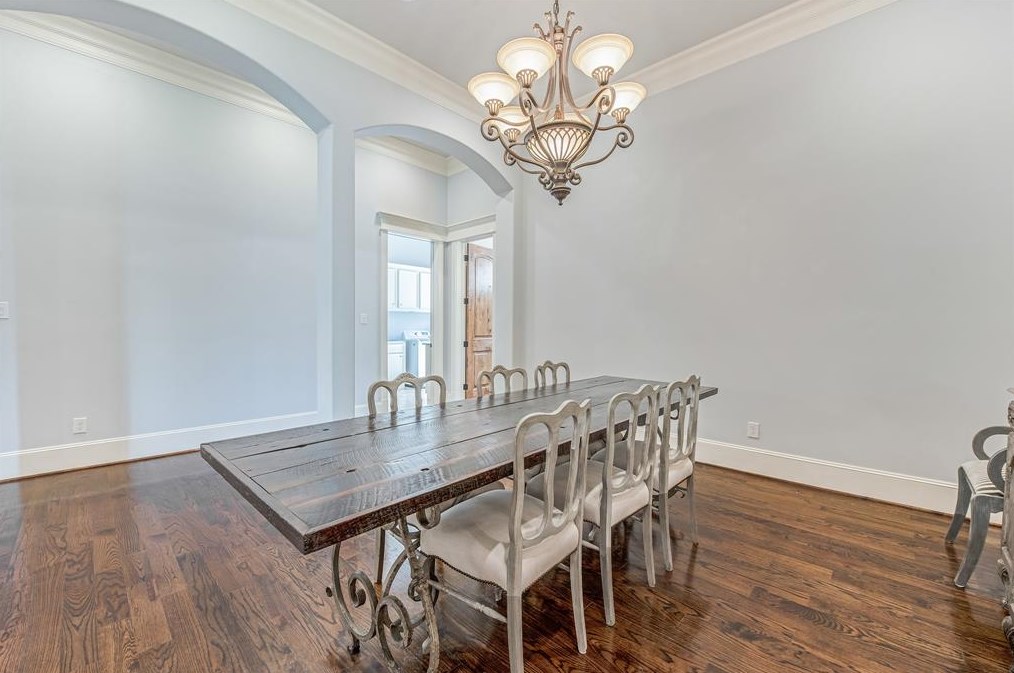 1419 Wakefield Dr, Houston TX  77018-5252 exterior