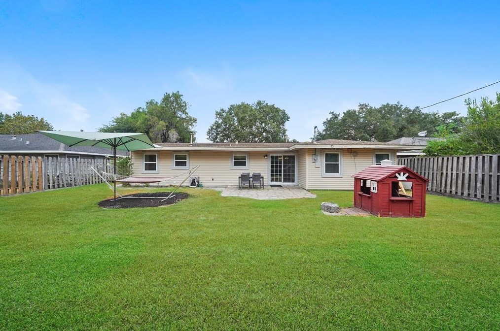 4721 Kinglet St, Houston TX  77035-3024 exterior