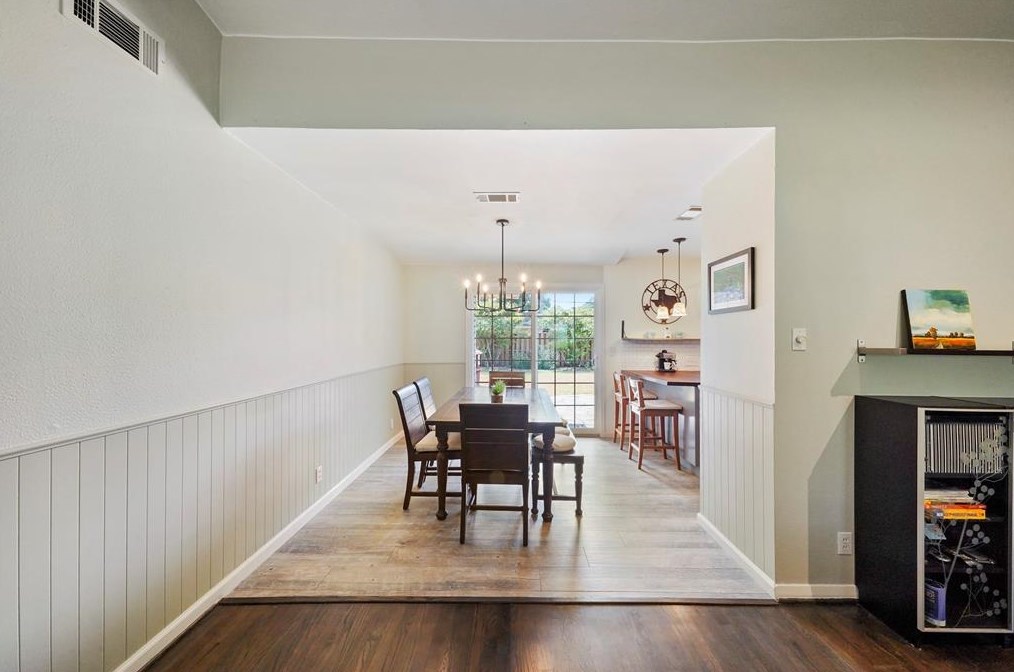 4721 Kinglet St, Houston TX  77035-3024 exterior