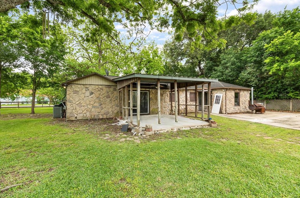 7341 Evans St, Houston TX  77061-2725 exterior