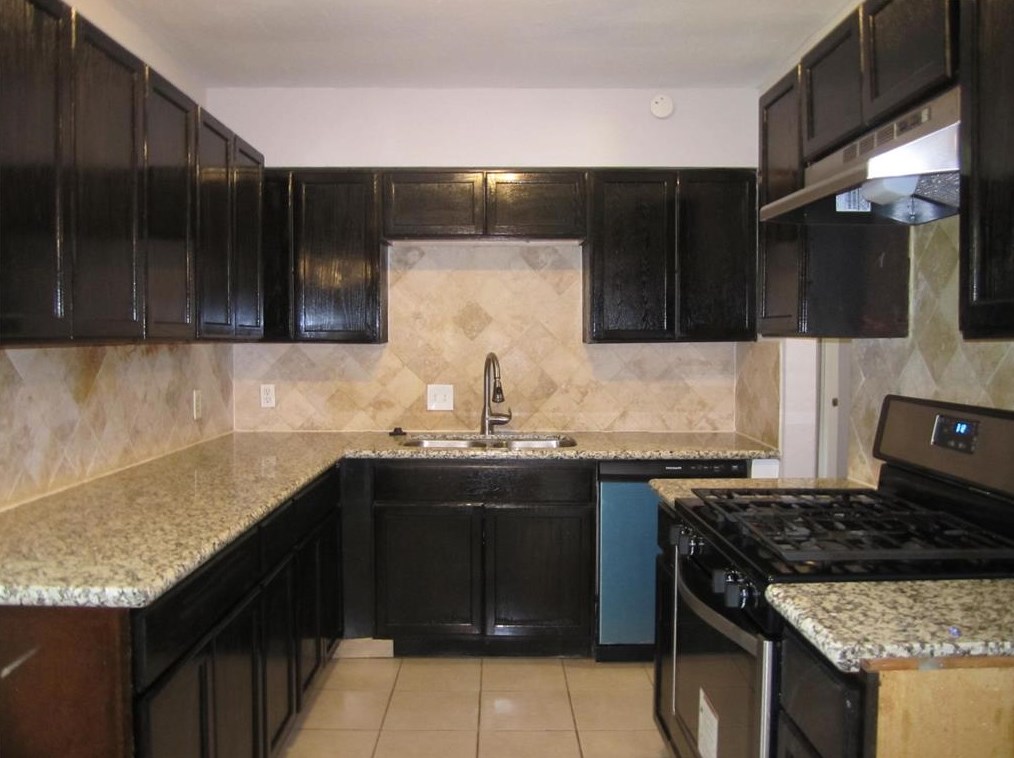 5203 Dewberry St, Houston TX  77021-3742 exterior