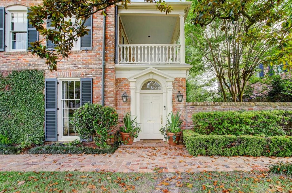 3707 Inwood Dr, Houston TX  77019-3001 exterior