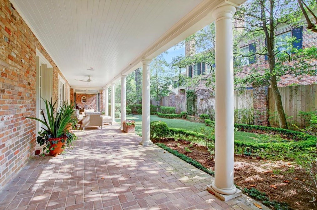 3707 Inwood Dr, Houston TX  77057-3530 exterior