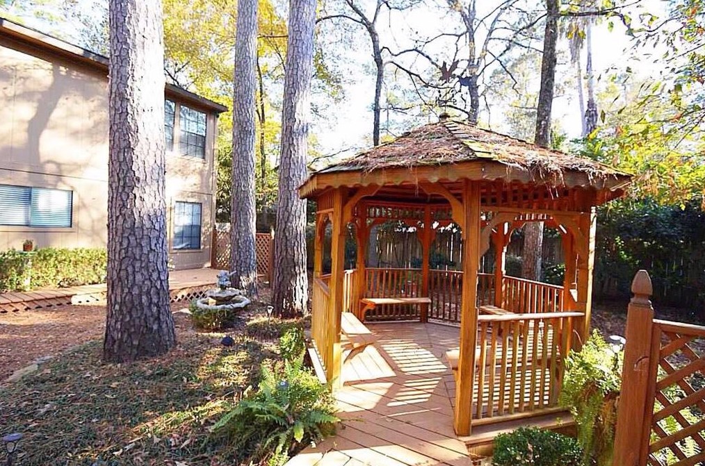 30 White Pebble Ct, Spring TX  77380-2848 exterior