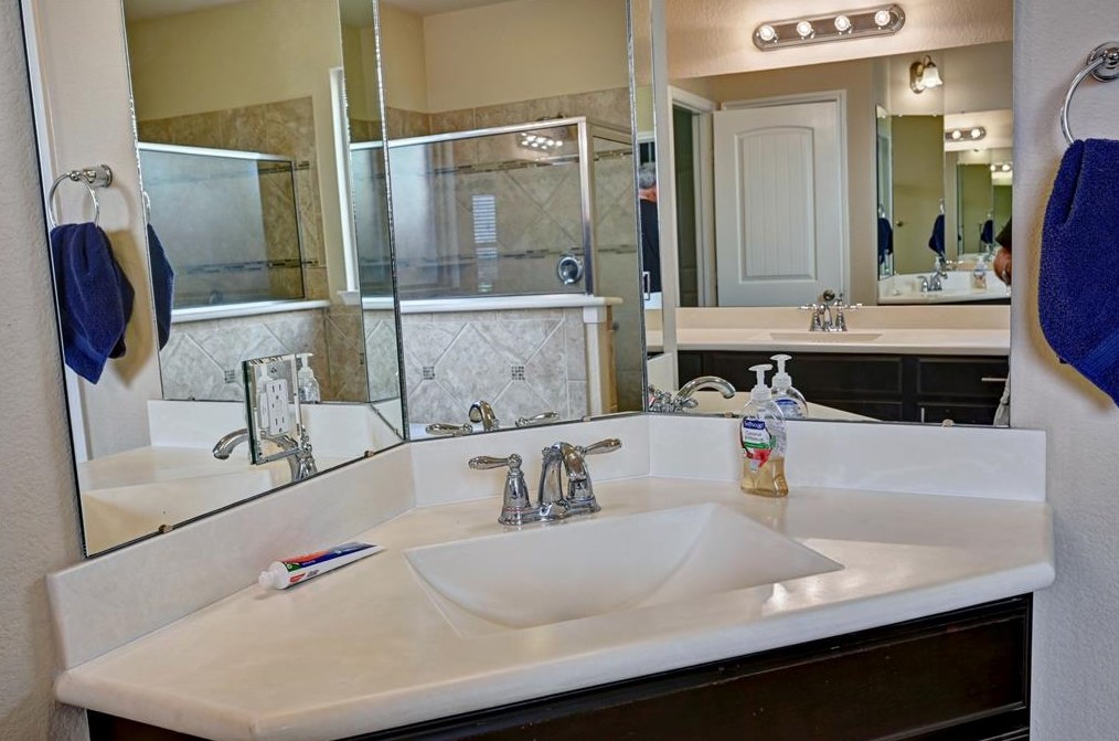 130 Fallow Buck Dr, Conroe TX  77384-1412 exterior