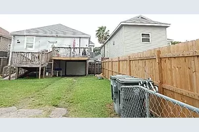 2917 Avenue P 1/2, Galveston, TX 77550 - Photo 15