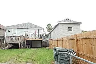 2917 Ave P 1/2, Galveston, TX 77550 - Photo 15
