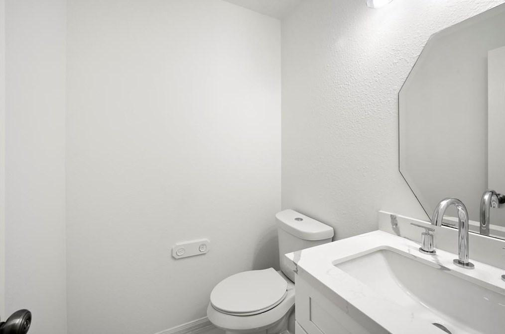 5702 Kelly Ml Ln, Humble TX 77346-2098 exterior