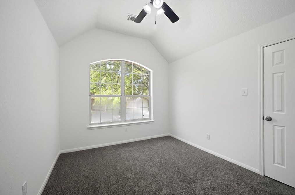 5702 Kelly Ml Ln, Humble TX 77346-2098 exterior