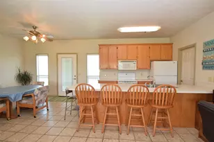 960 Alberdie Dr, Crystal Beach, TX 77650 - Photo 33