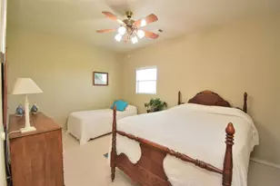 960 Alberdie Dr, Crystal Beach, TX 77650 - Photo 17