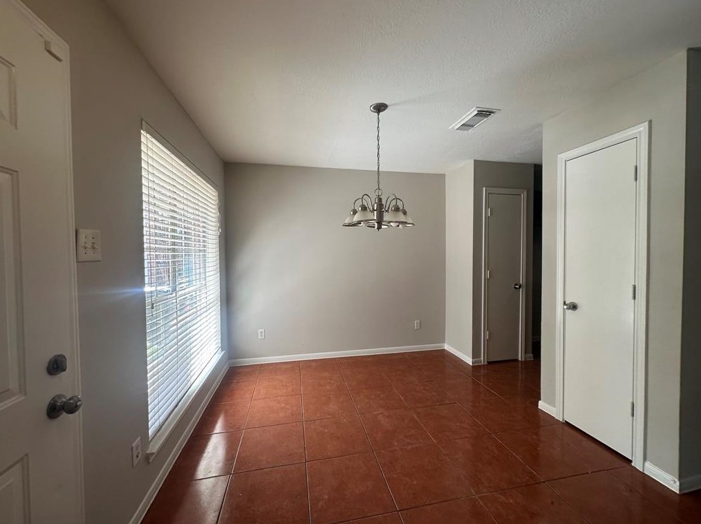 3310 Jorns St, Houston TX  77045-4630 exterior